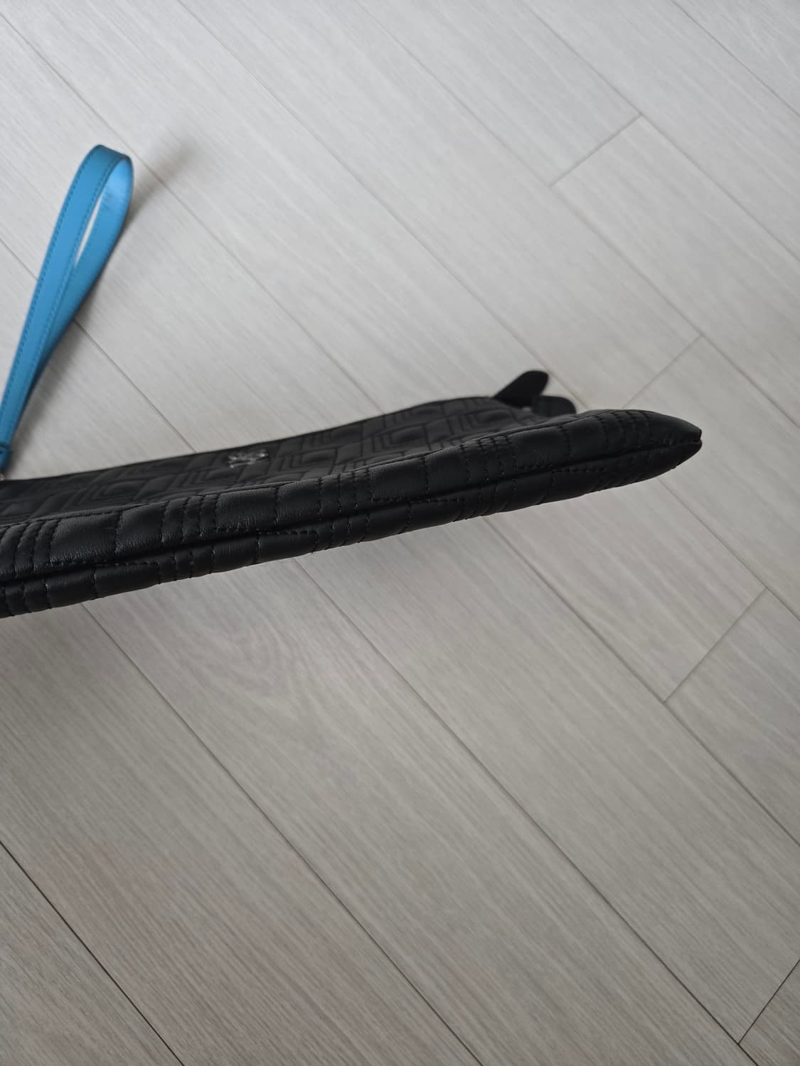 루이까또즈 클러치백 상품이미지5