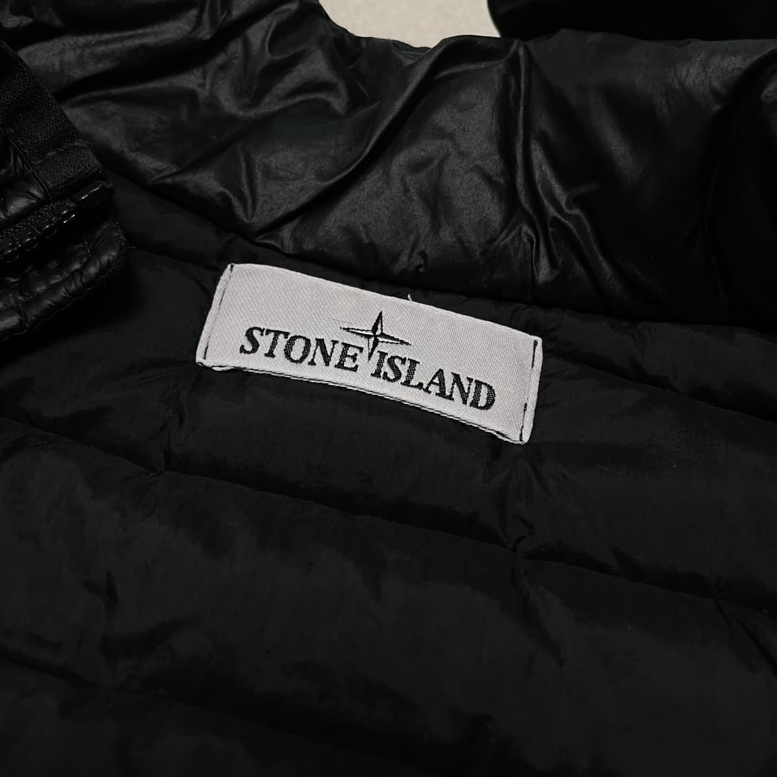 스톤아일랜드 룸우븐 챔버스 경량패딩 XL 상품이미지4