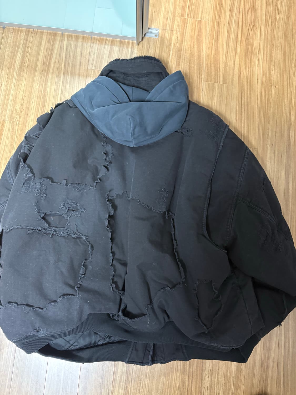 발렌시아가 봄버 상품이미지3