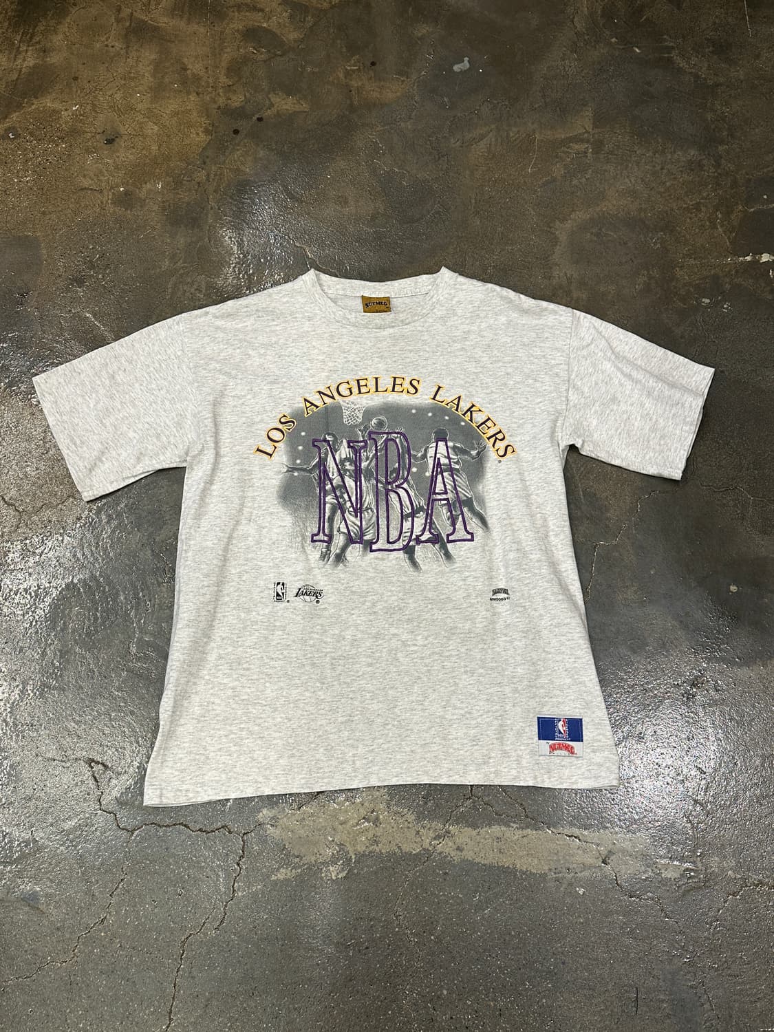 90s Nutmeg NBA Lakers 빈티지 티셔츠 L 상품이미지1