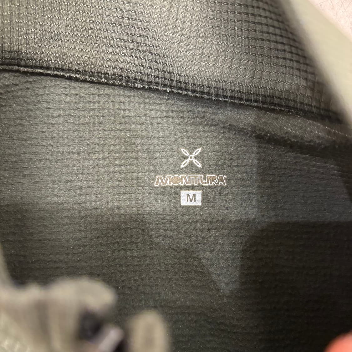 몬츄라 카키 등산 롱슬리브 상품이미지3