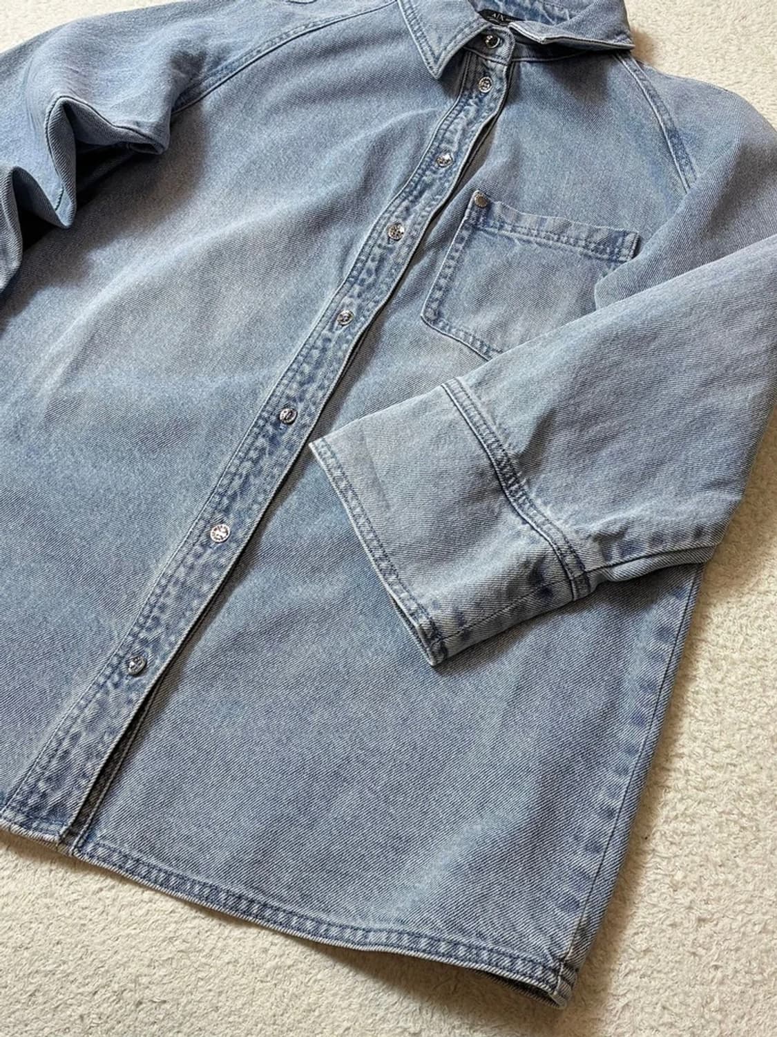 아르마니 익스체인지 커프스 디테일 데님 셔츠 PN6847 상품이미지4