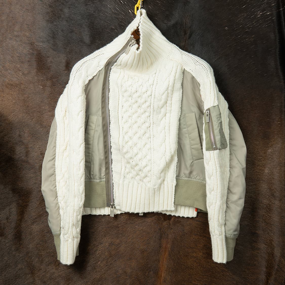 [2] sacai 사카이 23FW MA-1 케이블 니트 봄버 자켓  상품이미지2