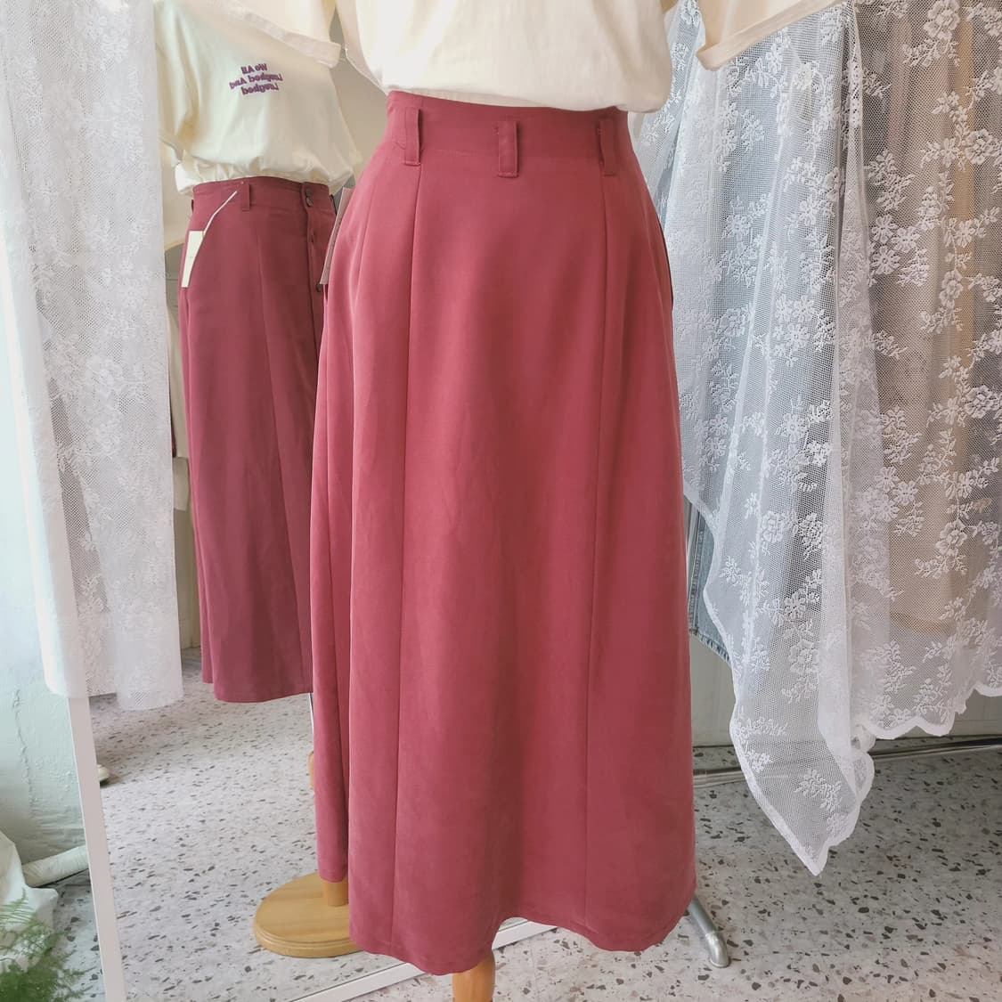 브릭레드 레이온 미디 스커트 상품이미지8