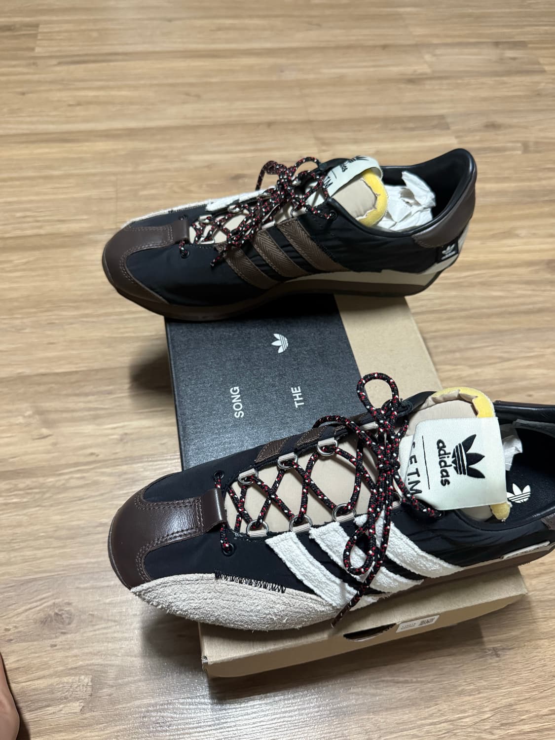 Adidas & song for the mute 콜라보 신발 (265) 상품이미지5