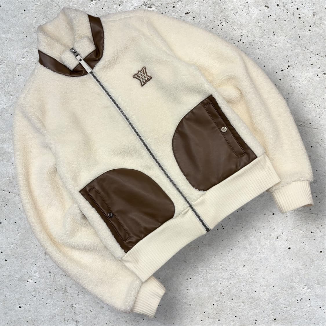 [S] 어뉴골프 레더 빅로고 아이보리 뽀글이 자켓 B470 상품이미지1