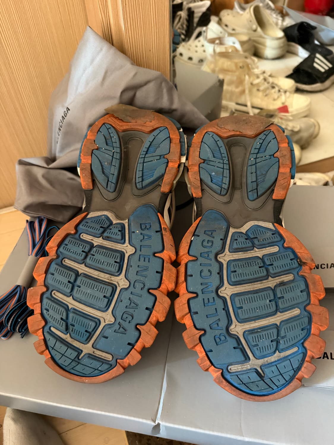 발렌시아가 트랙 42 상품이미지2