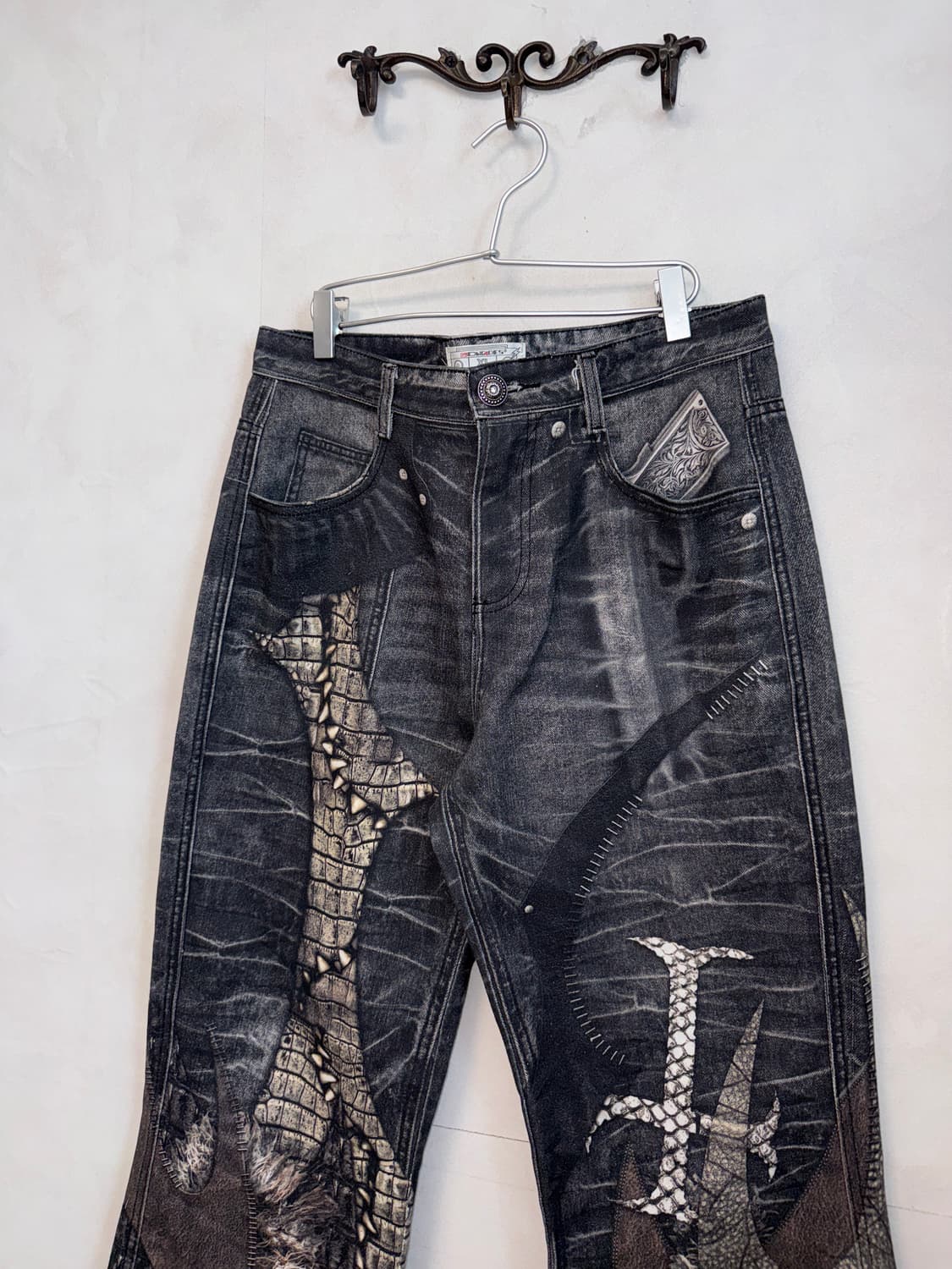 Washing denim python cross printed pants 상품이미지3