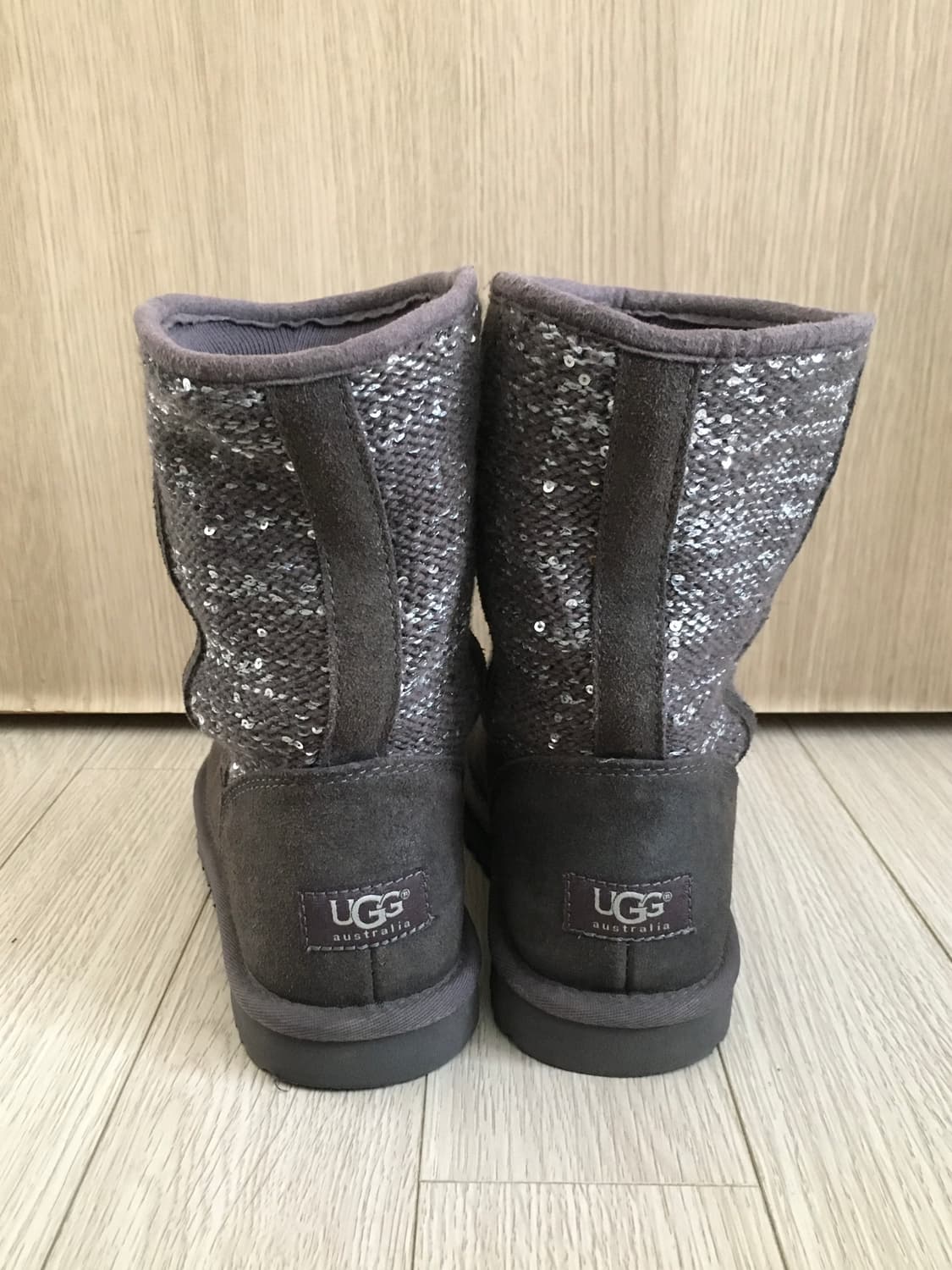 Ugg spangle boots 상품이미지5