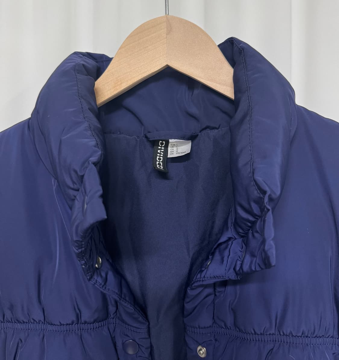 H&M 네이비 패딩 조끼 상품이미지9