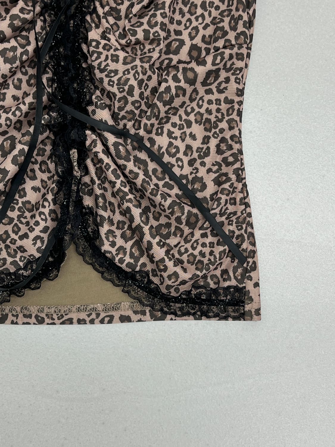 레오파드 패턴 반팔 오프숄더 상품이미지3