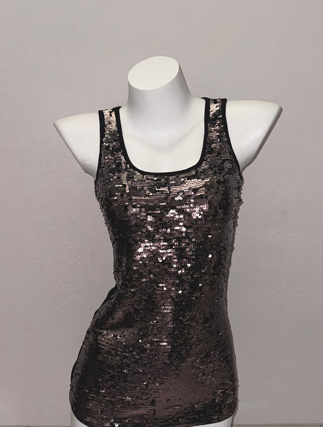 빈티지 블랙 스팽글 슬리브리스 탑 상품이미지1