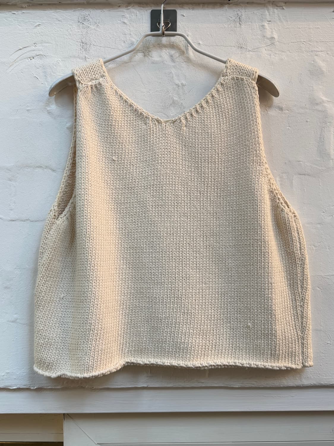 River 아이보리 브이넥 니트 슬리브리스 탑 36 상품이미지6