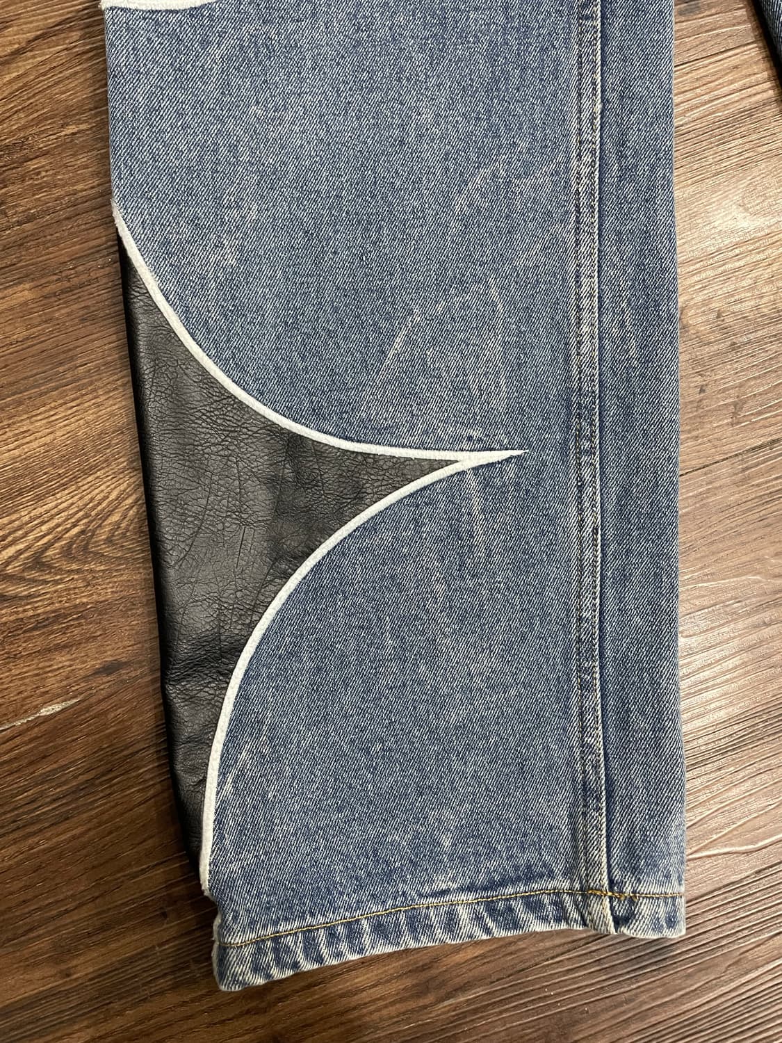 떠그클럽 TC 레더 워싱 데님 팬츠 상품이미지4