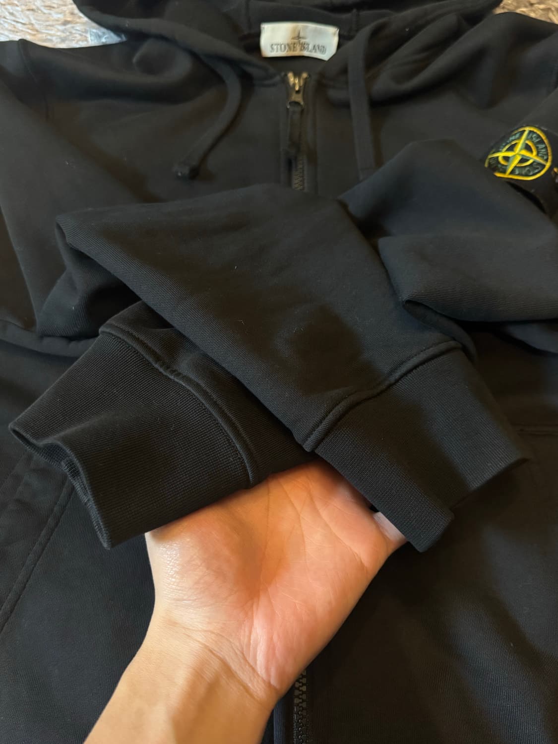 스톤아일랜드 후드집업 블랙 M 상품이미지2
