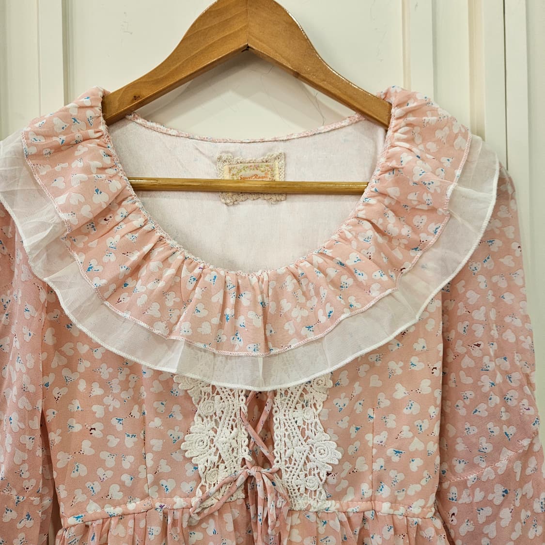 연핑크 하트 프릴 원피스 상품이미지2