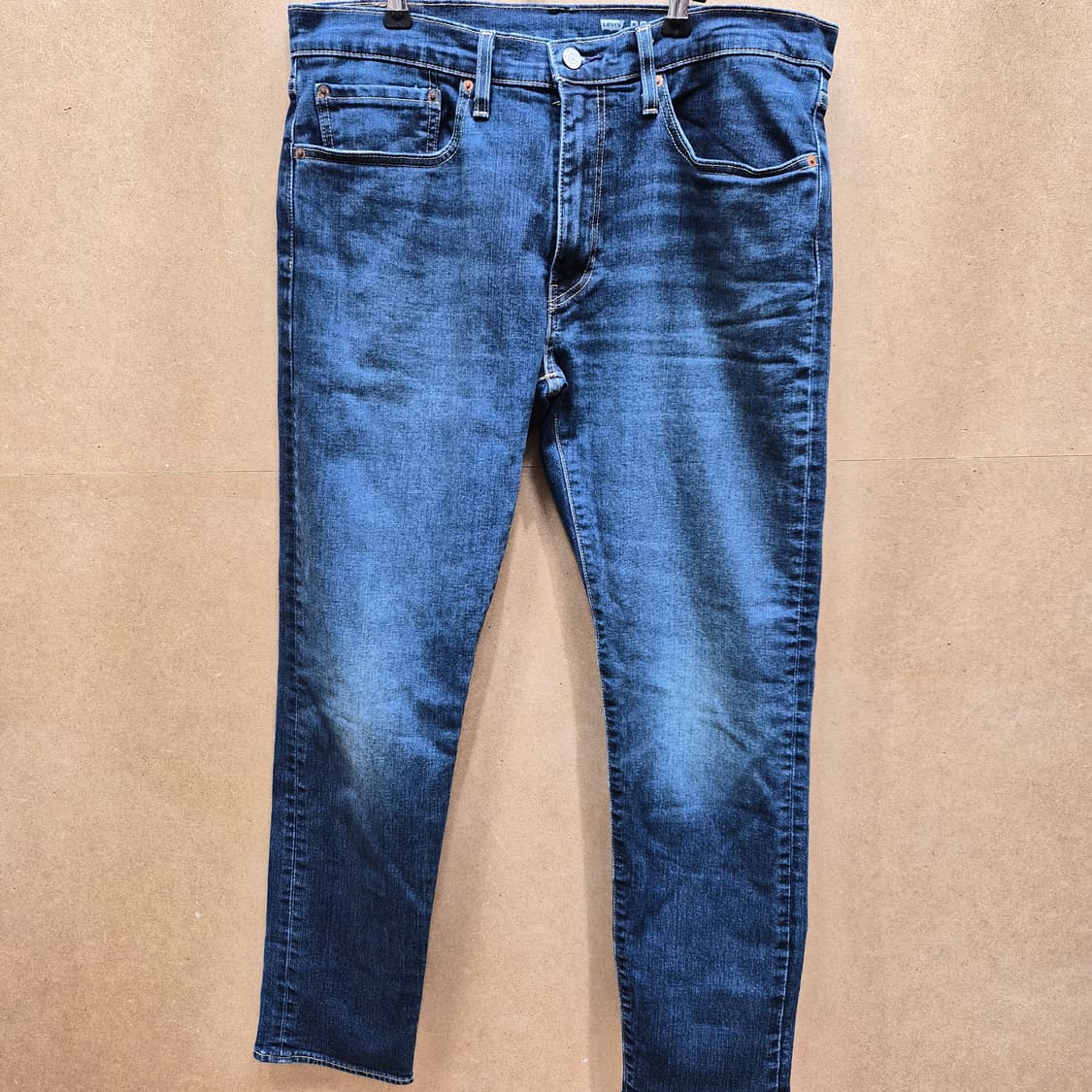 리바이스 502 테이퍼드 핏 윔진 (34X32) 상품이미지1