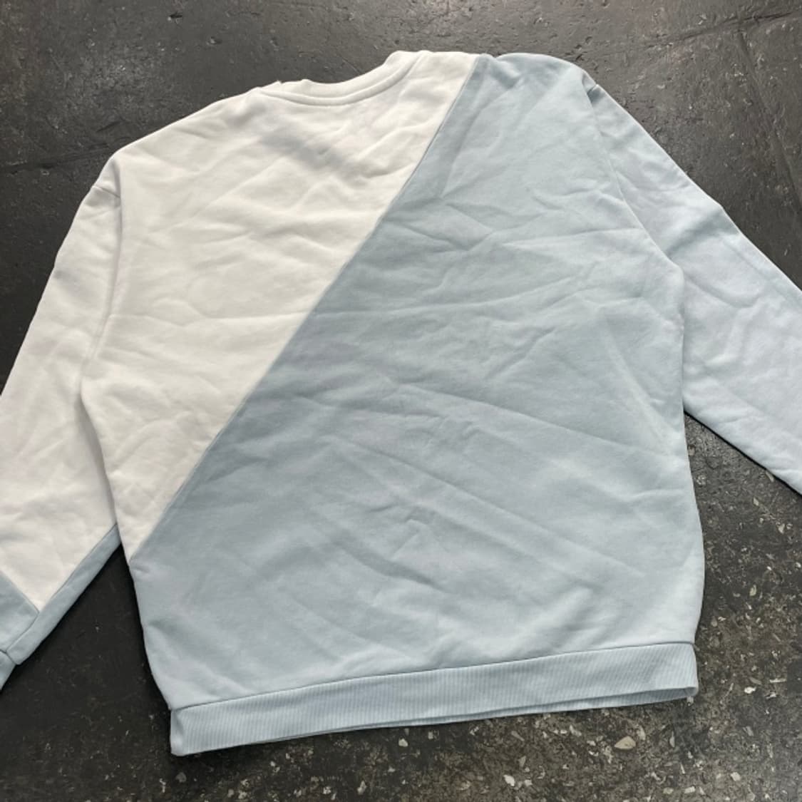 100 솔리드옴므 피스 맨투맨 상품이미지5