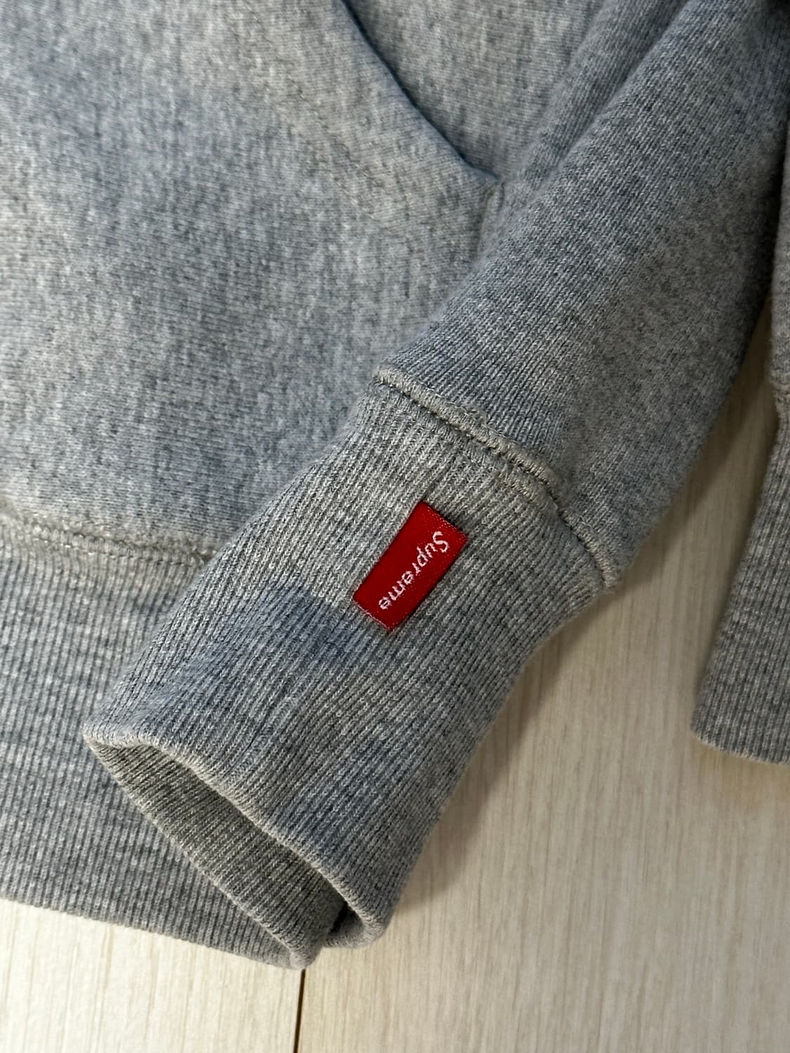 슈프림 바시티 후드 스웨트셔츠 헤더 그레이- 23FW 상품이미지4