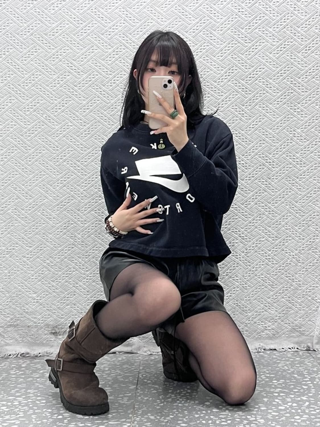 나이키 올드스쿨 스트릿 펑크 빅로고 세미크롭 맨투맨 S C10959 상품이미지1