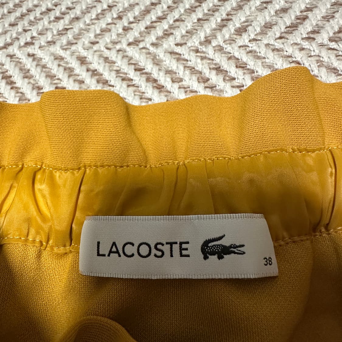 LACOSTE polyester skirt mustard 상품이미지4