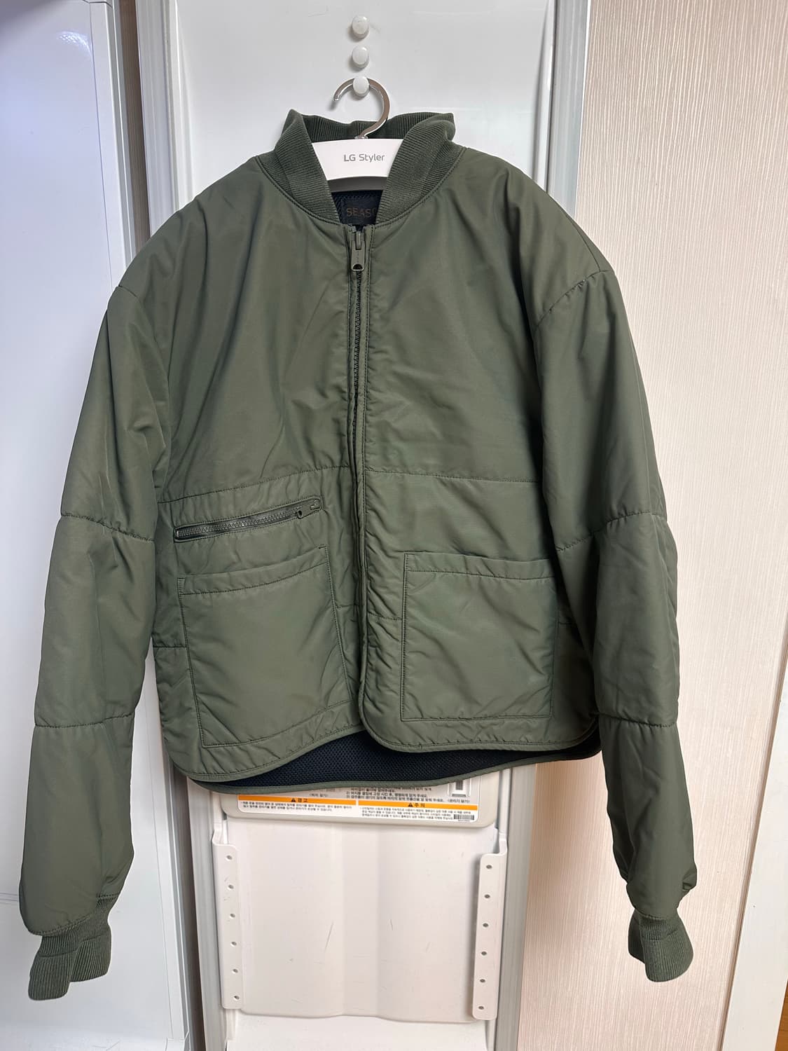 이지 시즌 3 푸퍼 패딩 자켓 상품이미지1