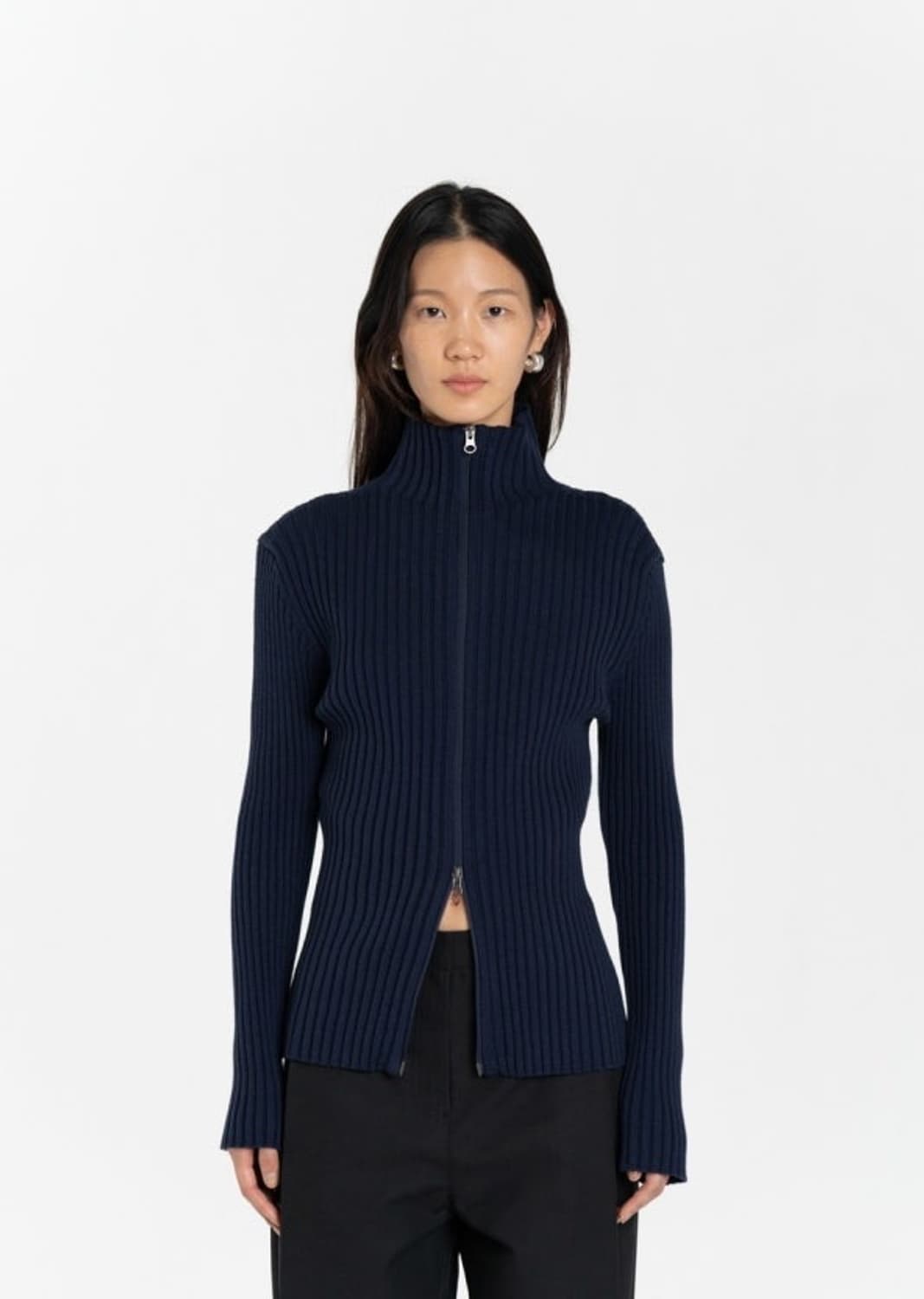 아모멘토 리브드 하이넥 가디건 - 네이비 상품이미지2
