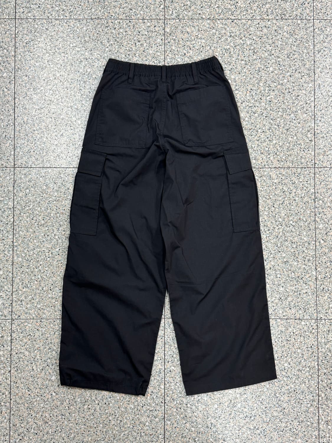 GU 슈퍼와이드 니턱 허리밴딩 카고 팬츠 블랙 새상품 상품이미지2