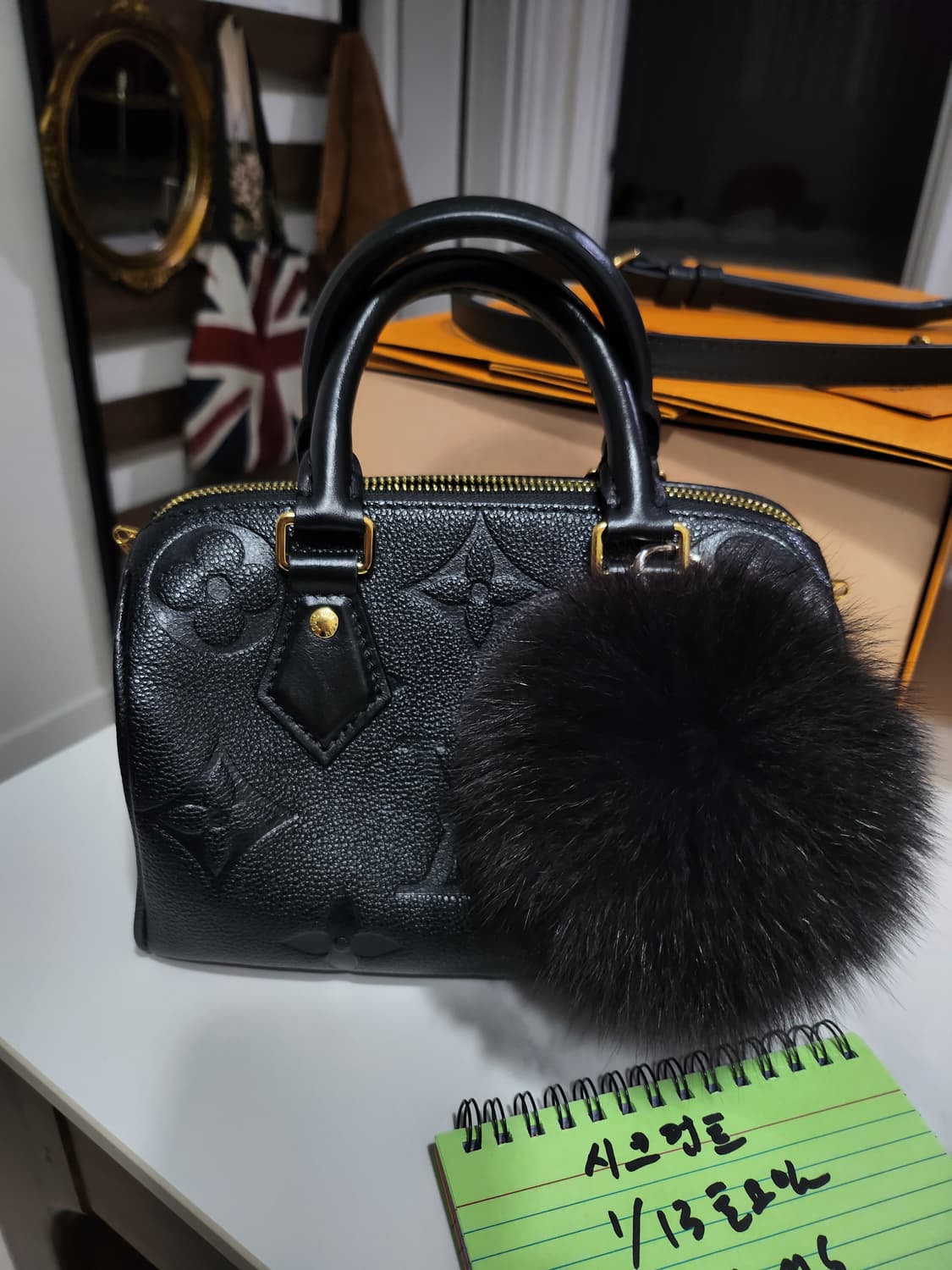 루이비통 반둘리에20 앙프렝트 블랙 상품이미지1