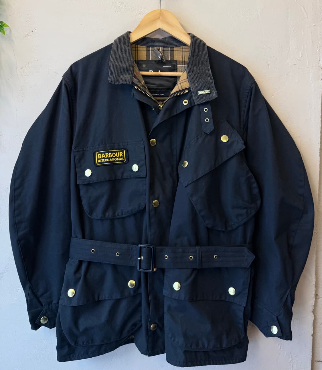 바버 인터내셔널 A7 왁스 자켓 블랙 상품이미지1
