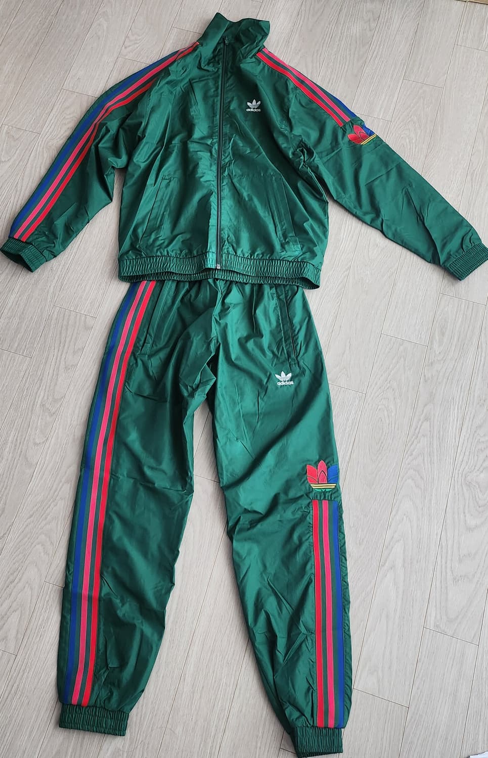 아디다스 트레이닝복 세트 상품이미지1