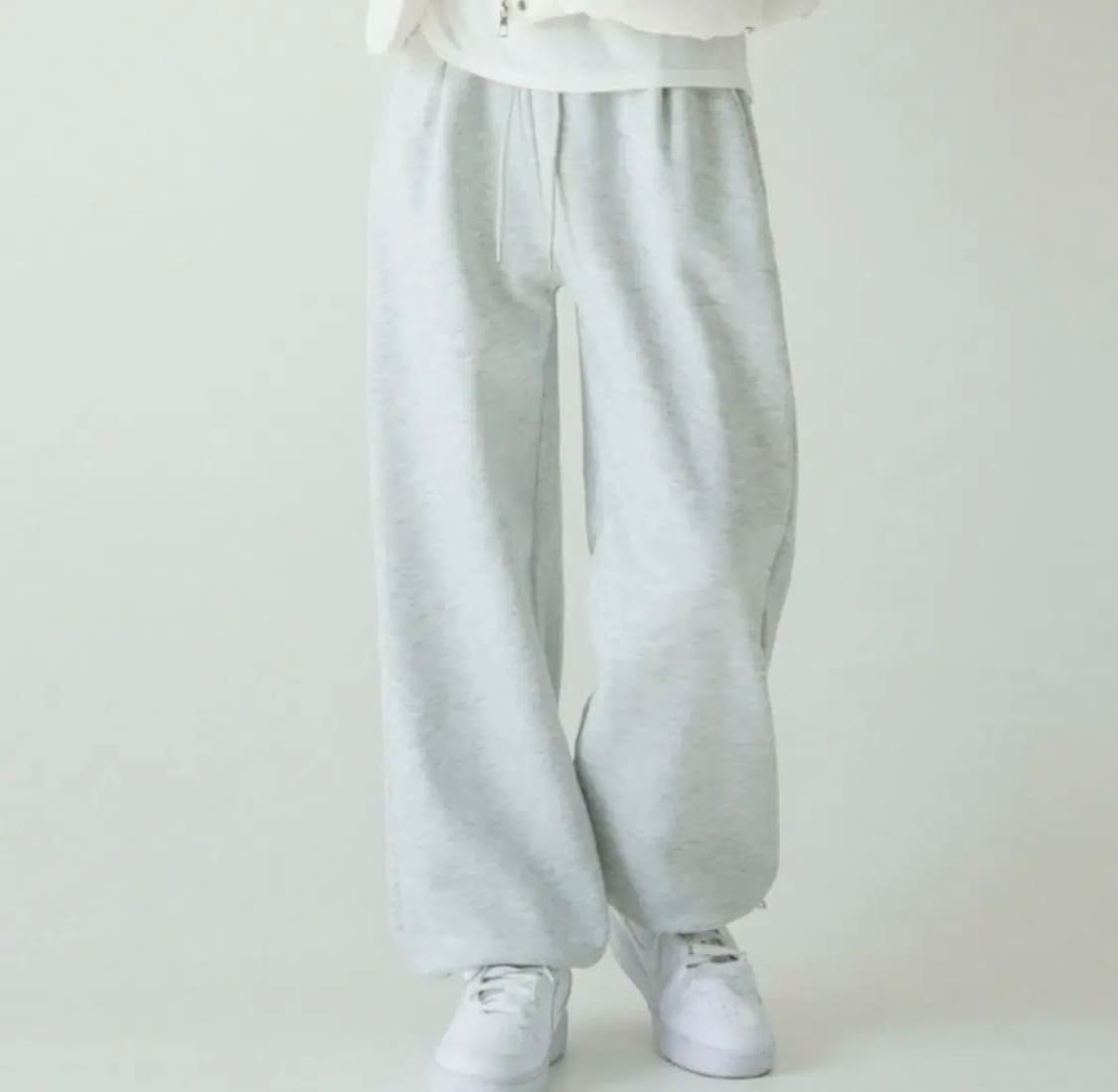 에이블리 코튼클로젯 웨이 핀턱 세미 와이드 밴딩 기모 스웻 트레이닝 팬츠 상품이미지2