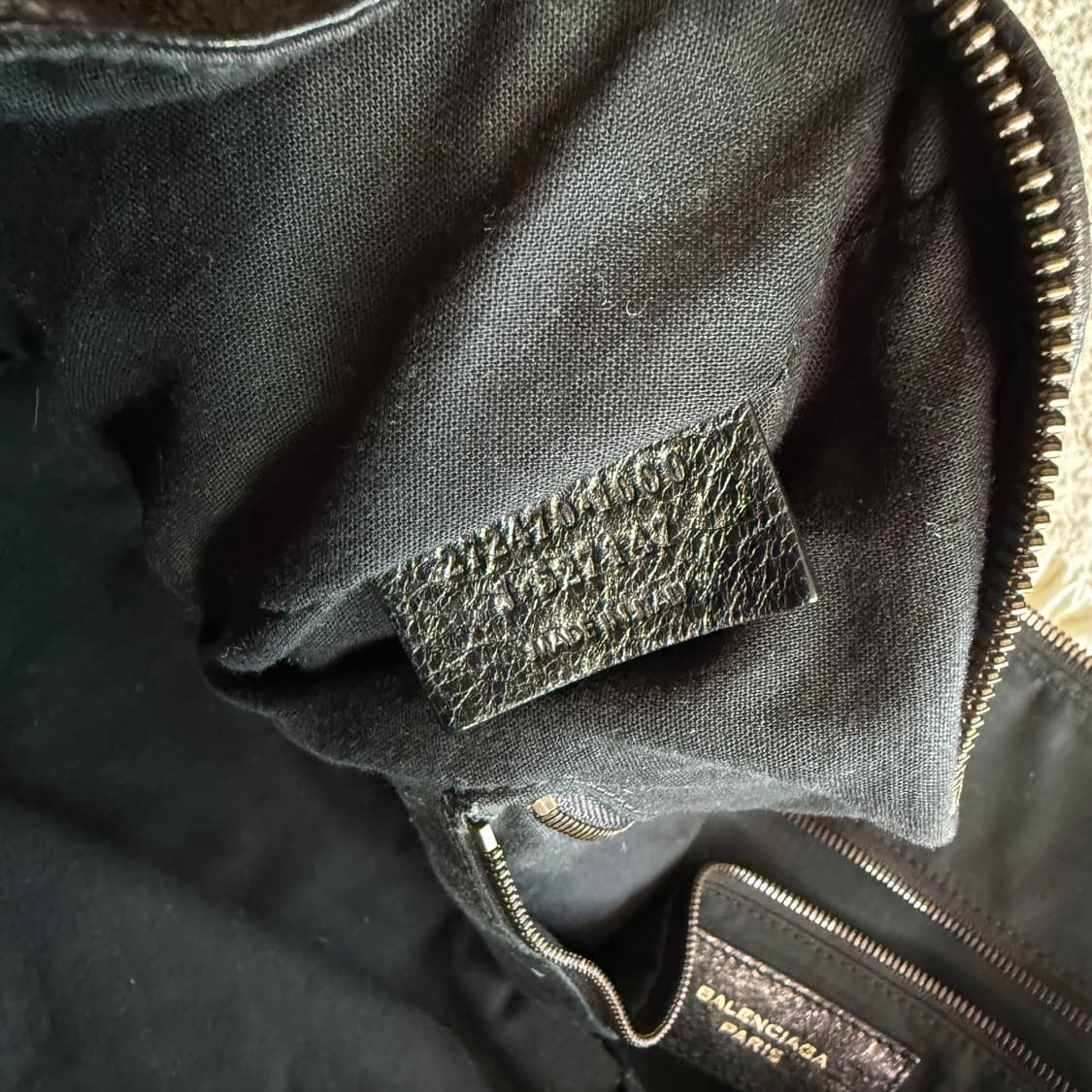 발렌시아가 시티 모터백 라지 상품이미지9