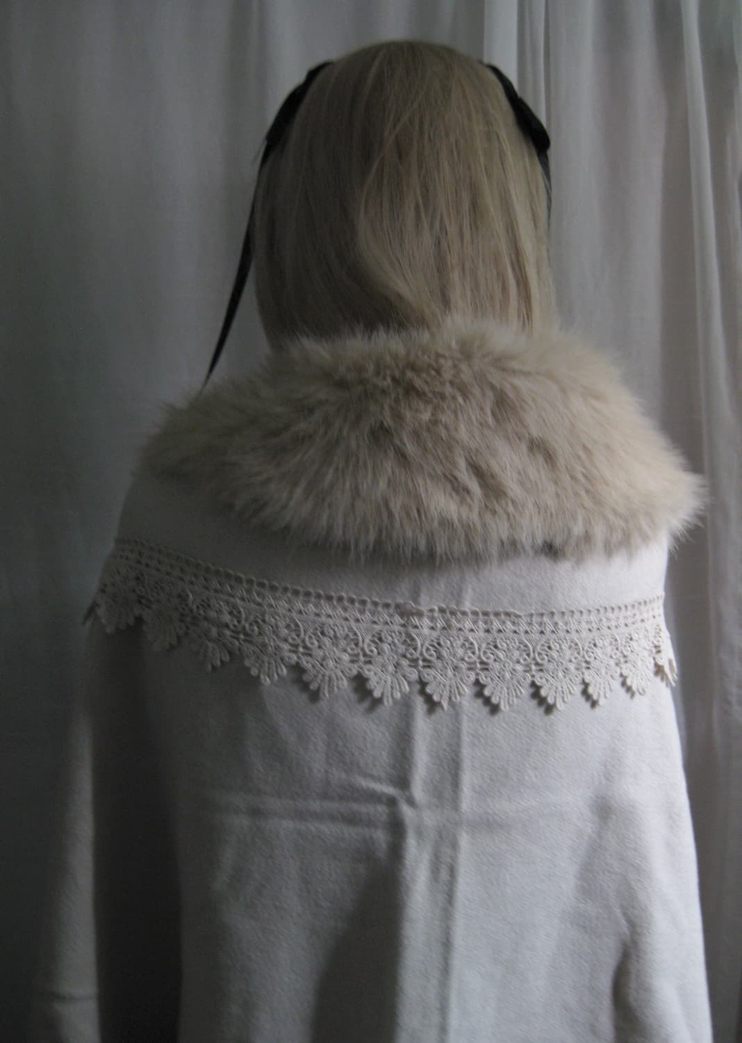 Axes femme ribbon cape 엑시즈팜 리본 퍼 케이프 상품이미지3