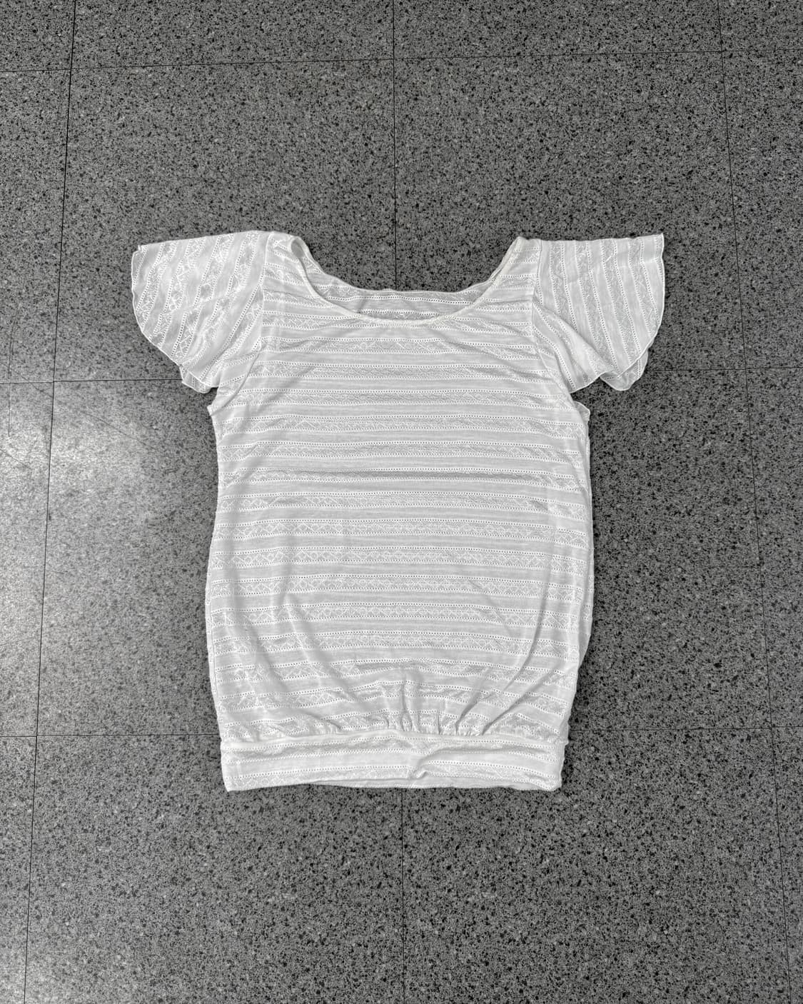 vintage punching flutter sleeve top 상품이미지1