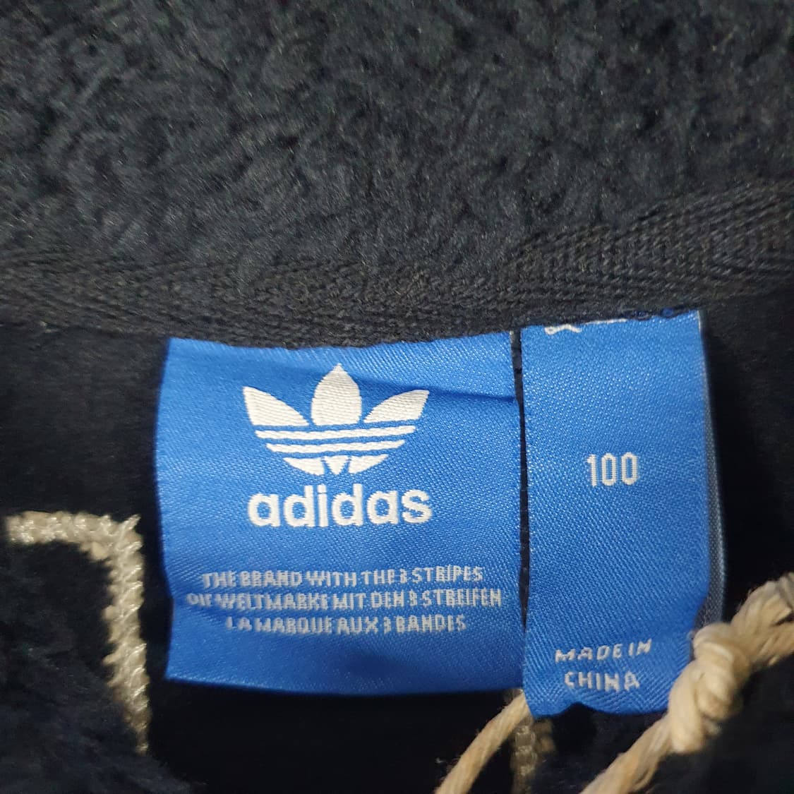 새상품 아디다스  기모 후드티 상품이미지3