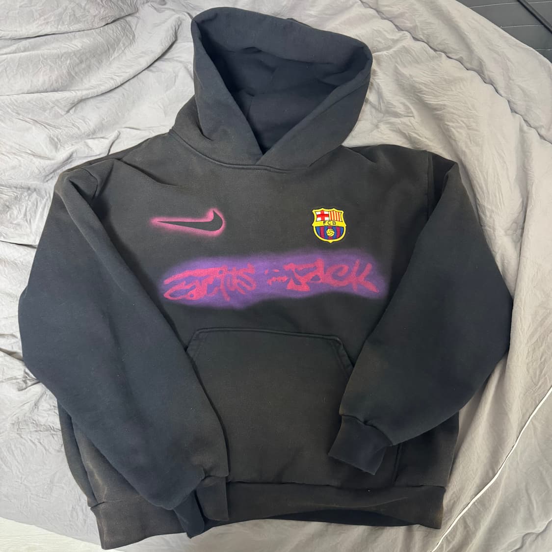 나이키 트레비스 스캇 후드티 상품이미지1