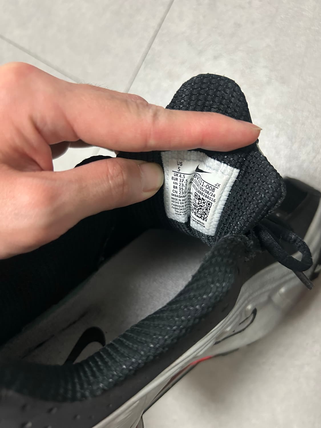 나이키 샥스 R4 블랙 앤 메탈릭 실버 235 (4.5) 상품이미지7