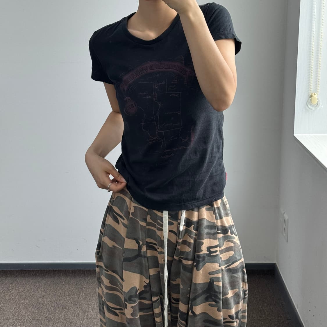 Levis 리바이스 그래픽 로고 빈티지 블랙 반팔 상품이미지1