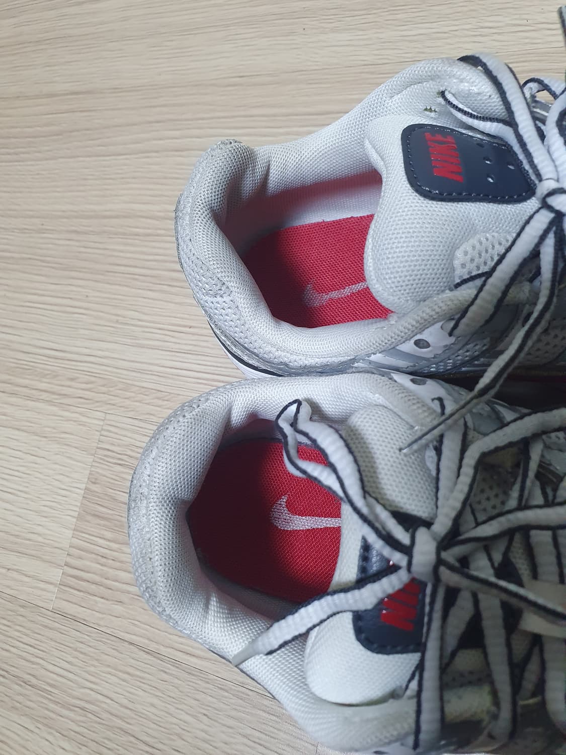 나이키 P-6000 실버 레드 운동화 245 상품이미지8