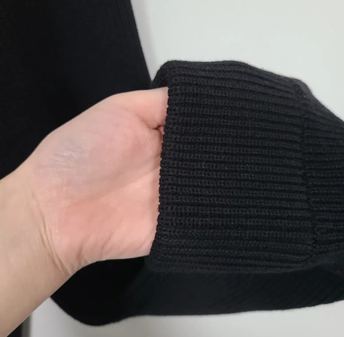 메종 마르지엘라 정품 23FW 니트 집업 블랙 XL 상품이미지5