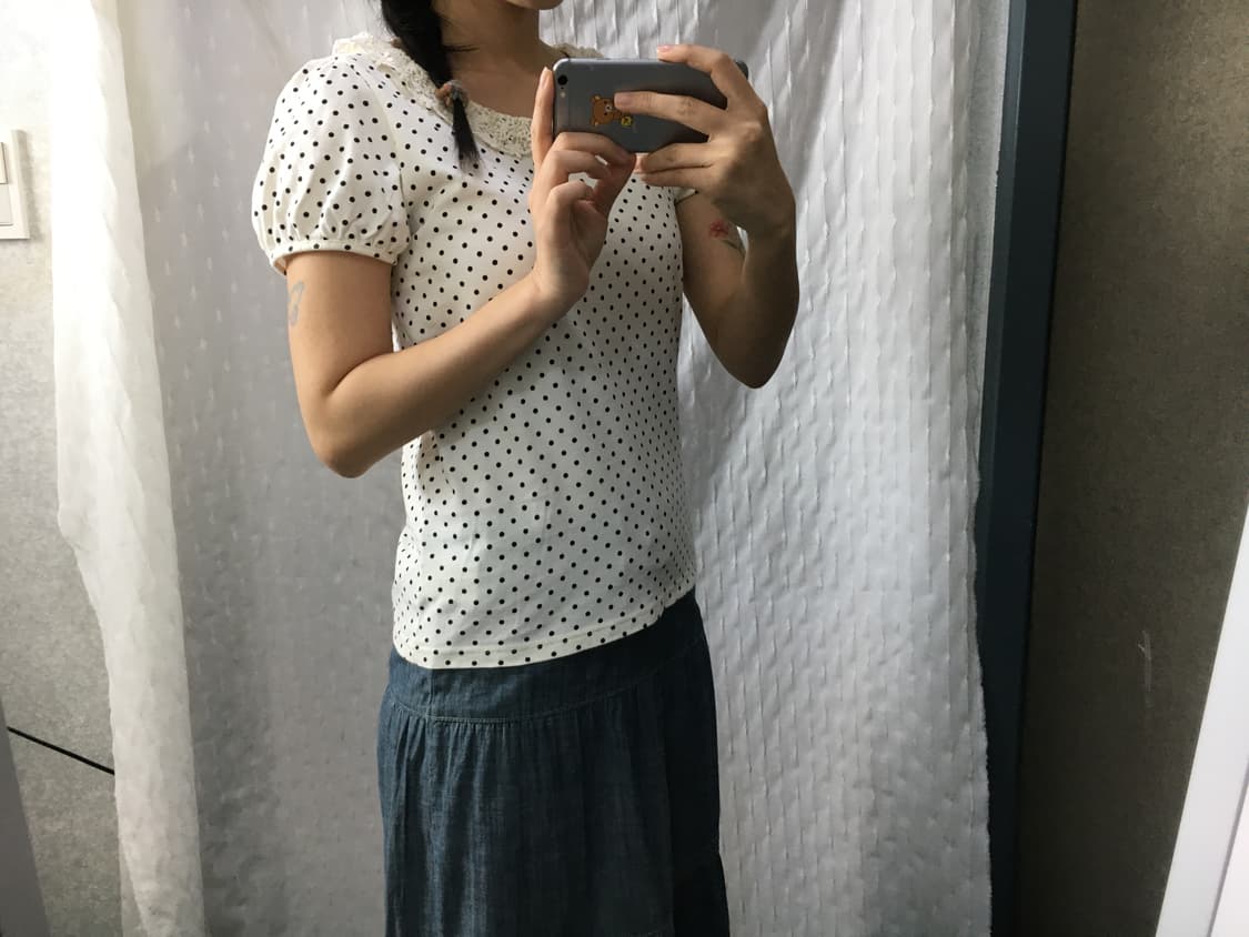 아이보리 크로쉐 도트 티셔츠 상품이미지3