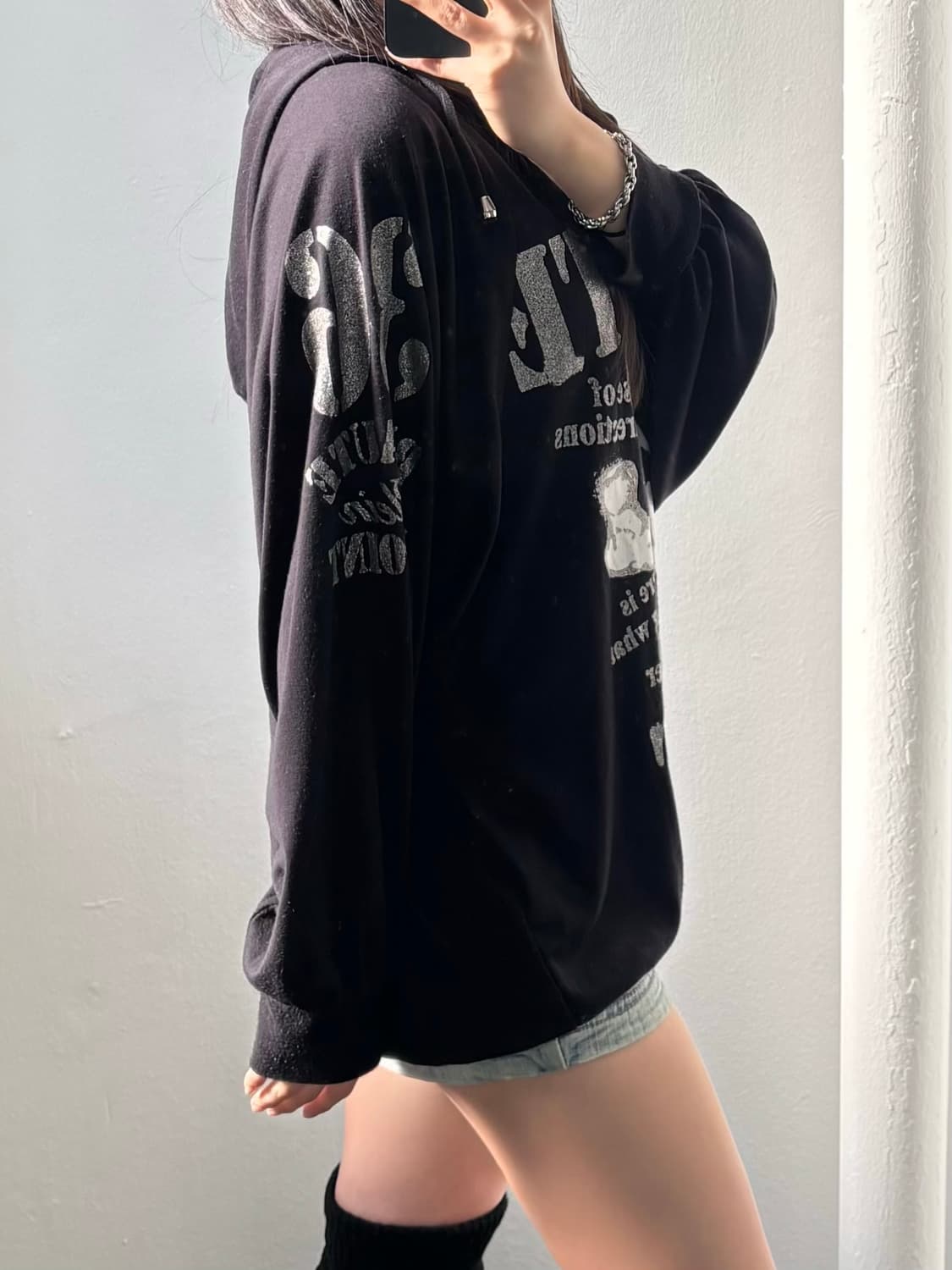 Vintage Skull Graphic Glitter Hoodie 상품이미지3