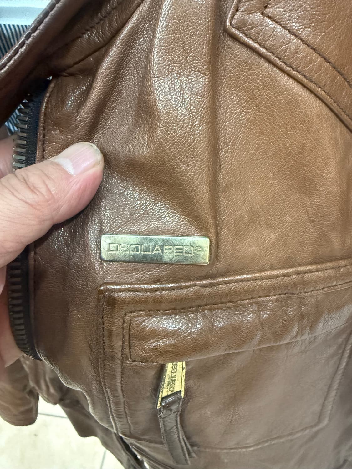 48/95 정품 디스퀘어드2 가죽자켓 팝니다 상품이미지3