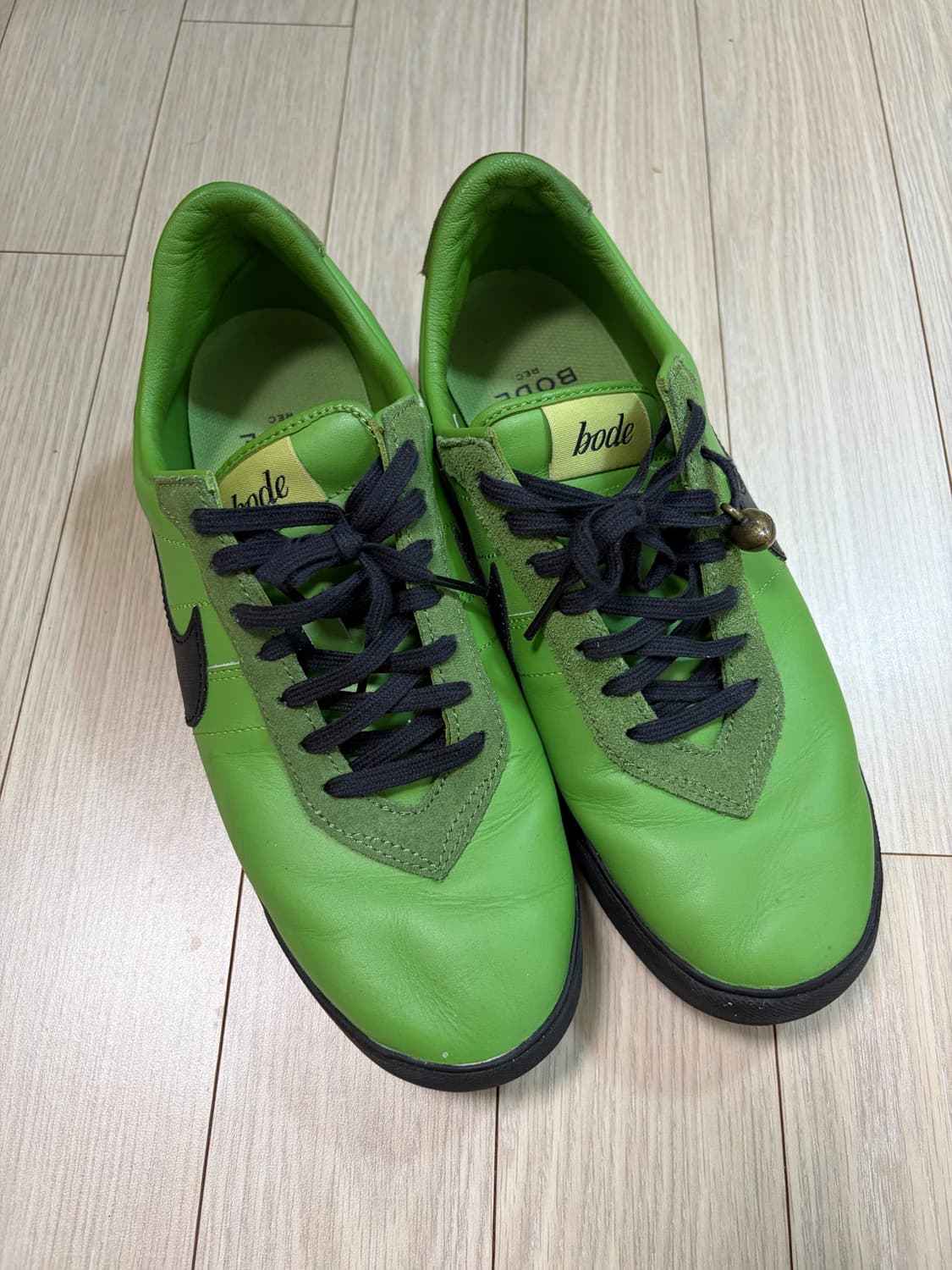 나이키 보디 270사이즈팝니다 상품이미지1