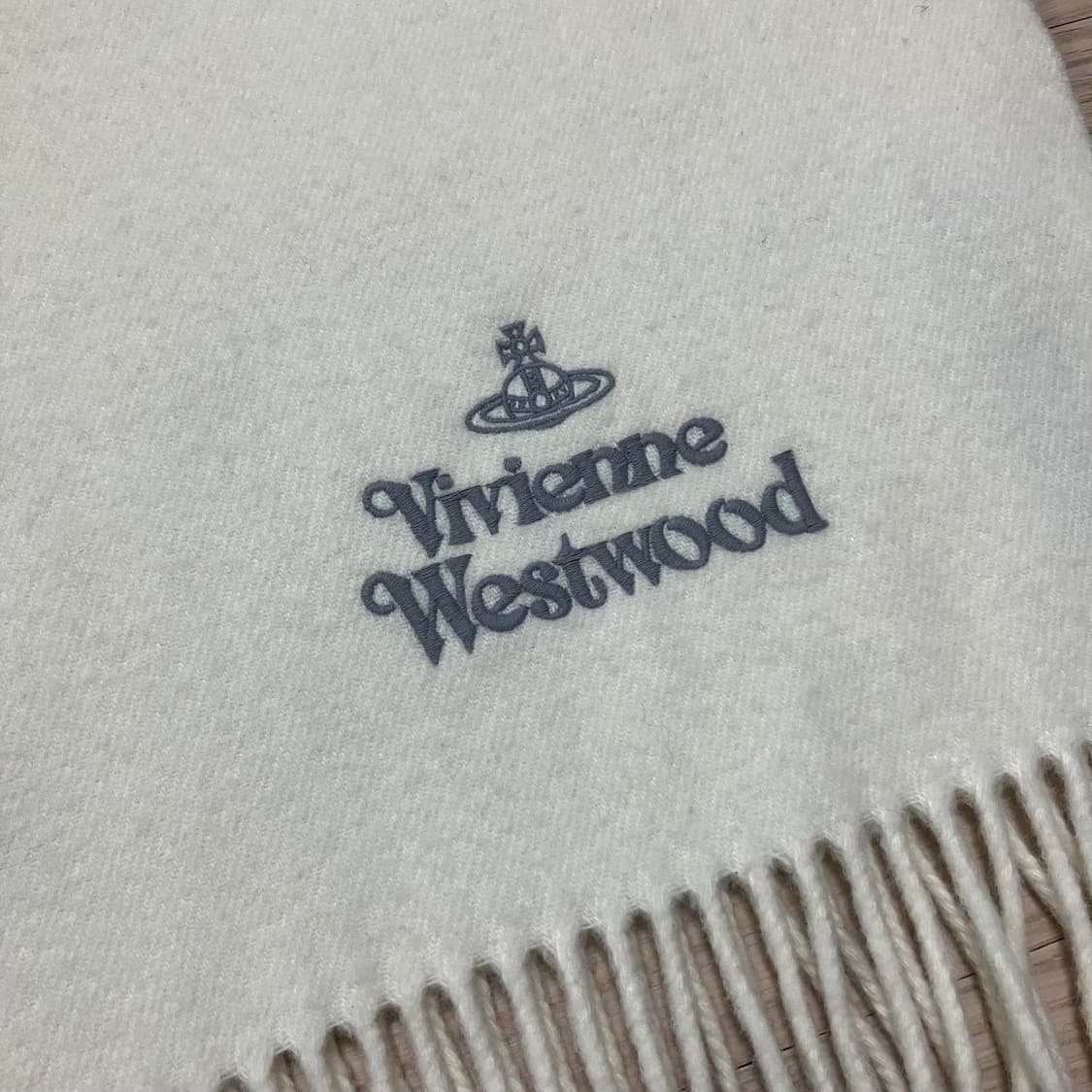 비비안웨스트우드 울머플러 아이보리 상품이미지3