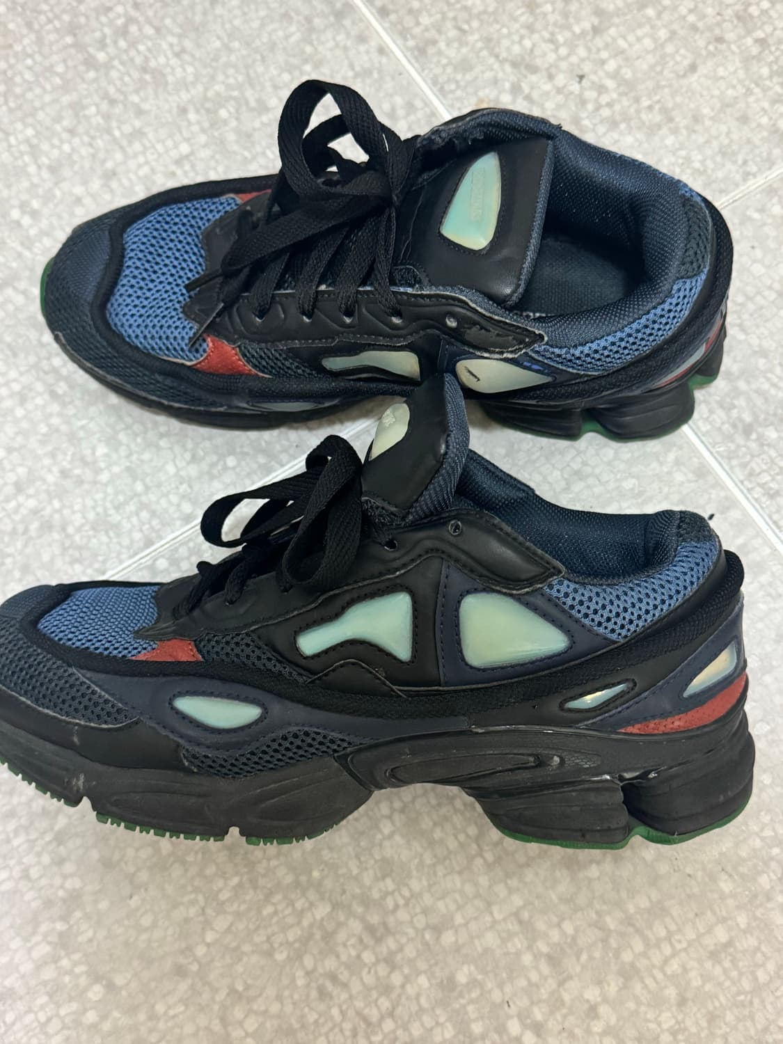 라프시몬스 x 아디다스 오즈위고  상품이미지2