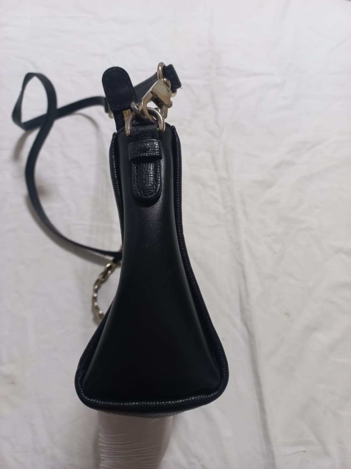 루이까또즈 블랙 크로스백 상품이미지3