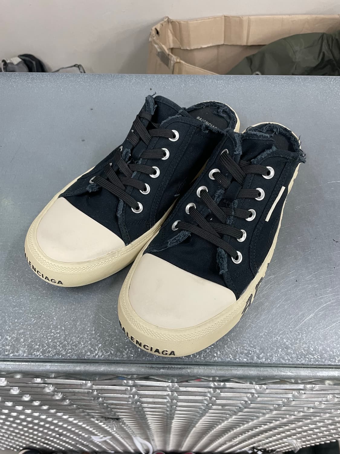 발렌시아가 파리 스니커즈 뮬 310 상품이미지2