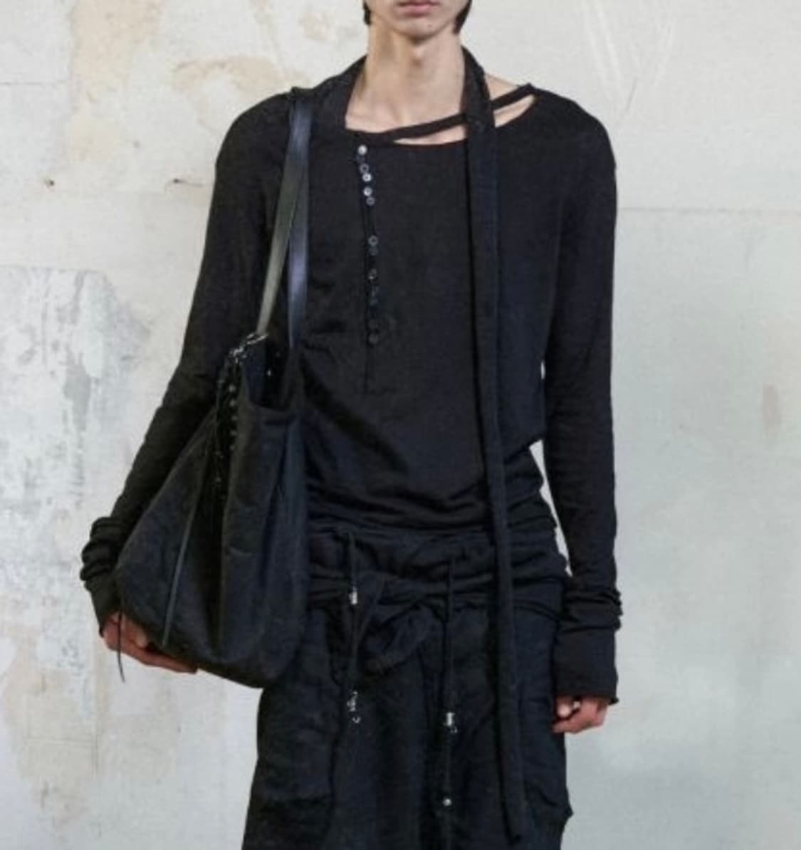 [Harteordemn] Buttoned Scarf Sleeve  상품이미지1